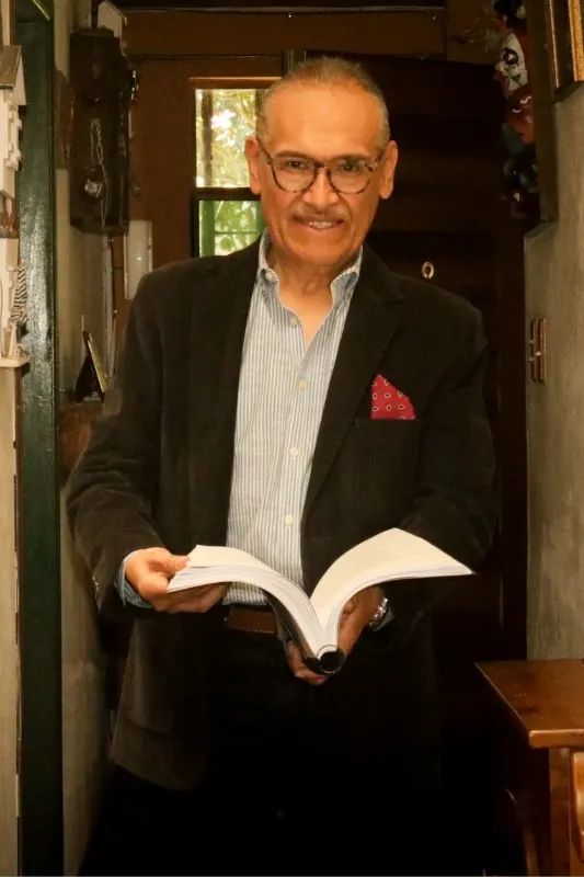 JUAN MULLO SANDOVALCuestionar y repensar conceptos, un ejercicio necesario a la hora de hablar de memoria e identidad